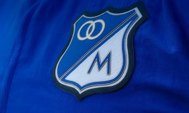 Millonarios presentó oficialmente su nueva camiseta para 2025