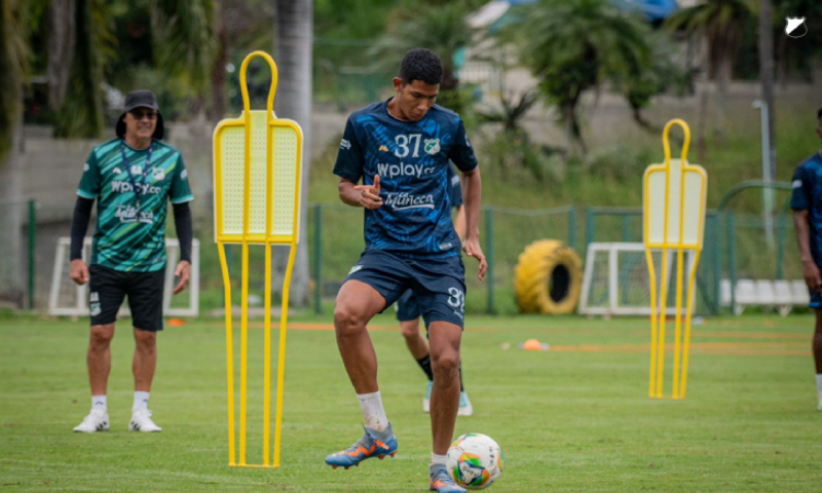 Deportivo Cali firmó profesionalmente a Juan Felipe Morales