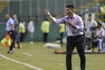 Águilas Doradas le pidió la renuncia a Gustavo Florentín