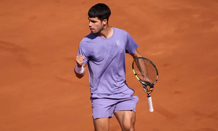 Alcaraz gana duelo a Fils y jugará la final en Barcelona ante Rune
