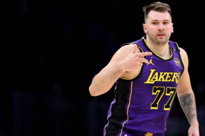 Los Lakers de Doncic arrollan a Thunder de cara a los playoffs