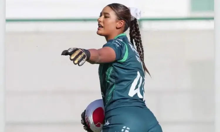 Yaquelin Pérez, la arquera de Necaxa que brilla por su talento