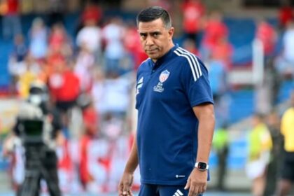 César Farías quiere fichar a un jugador que está lesionado