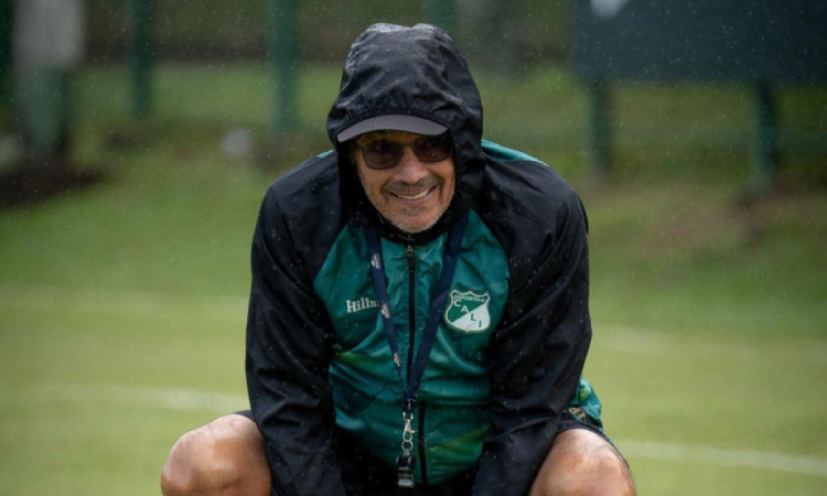 Desmienten la renuncia de Alfredo Arias al Deportivo Cali