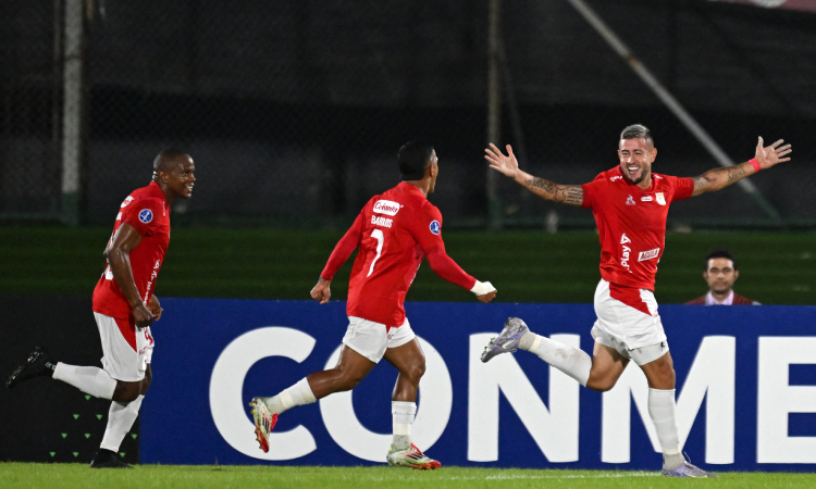 Rodrigo Holgado dejaría al América para ir a la Selección de Malasia