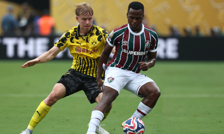 Fluminense superó al Dortmund, pero le perdona la vida