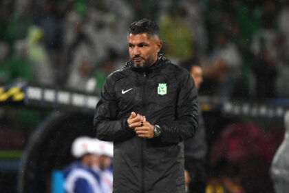 Javier Gandolfi seguirá en Atlético Nacional, pero con una condición