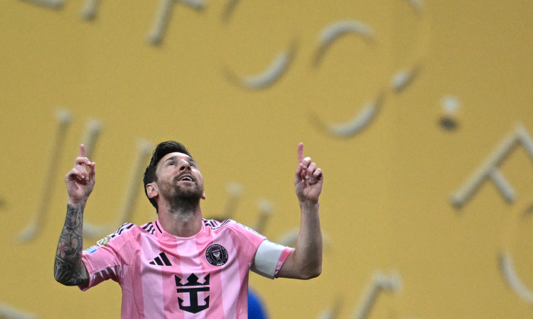Messi revive al Inter de Miami y vence 2-1 al Oporto en Mundial