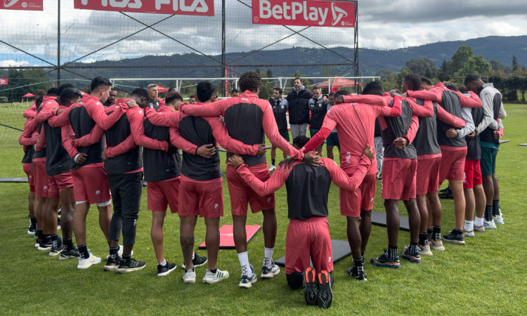 Santa Fe publicó sus convocados para enfrentar a Millonarios por cuadrangulares