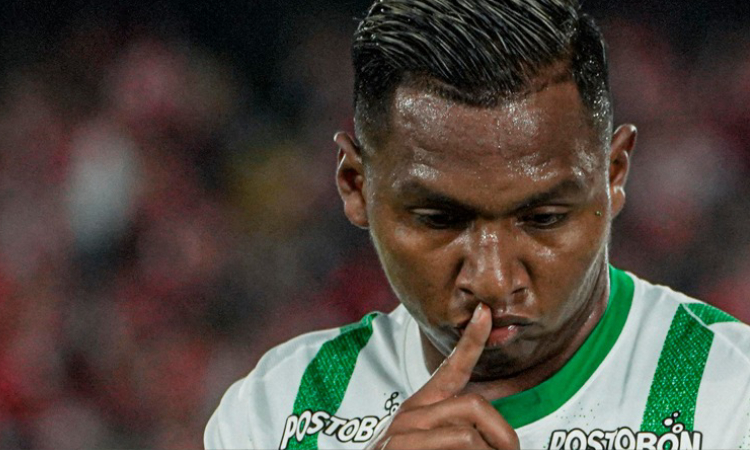 "No podemos hacer jugadas, estamos jodidos", dijo Morelos