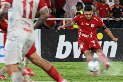 América de Cali le cobra a River Plate, pero le incumple a Quintero