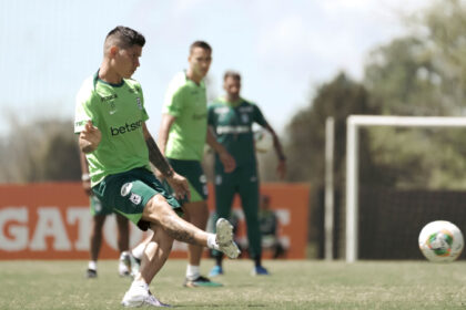 Atlético Nacional: Gandolfi le envió una indirecta a Campuzano