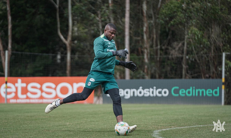 Atlético Nacional renovó el contrato Harlen Castillo