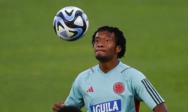Cuadrado todavía no va a volver al FPC, pero lo coqueteó a Junior