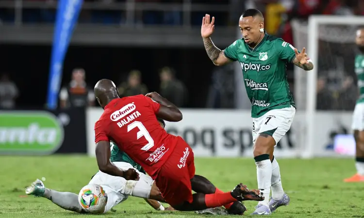 Jarlan Barrera podría jugar en el Medellín