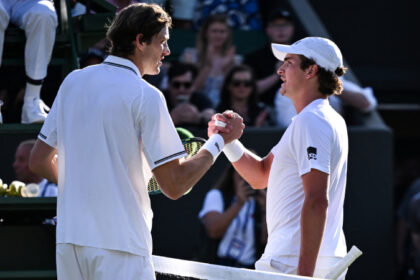 Jarry vence a Fonseca en duelo sudamericano y se mete en octavos de Wimbledon