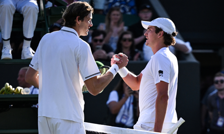 Jarry vence a Fonseca en duelo sudamericano y se mete en octavos de Wimbledon