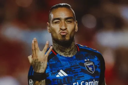 Junior estaría interesado en fichar a Cristian 'Chicho' Arango