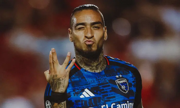 Junior estaría interesado en fichar a Cristian 'Chicho' Arango