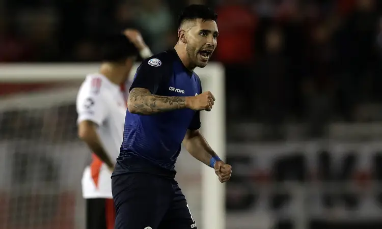 Nahuel Bustos habría rechazado jugar en Santa Fe
