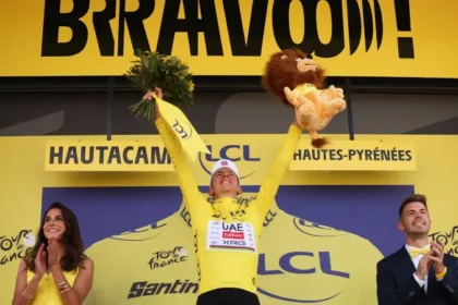 Pogacar da otro golpe en el Tour en Hautacam