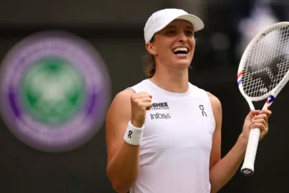Swiatek alcanza por primera vez las semifinales de Wimbledon