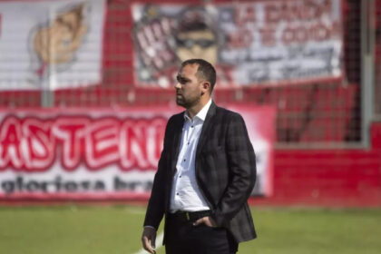 Águilas Doradas despidió a su técnico Pablo de Muner