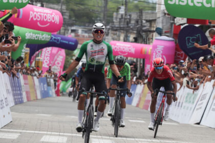 Alejandro Osorio se lleva la octava etapa de la Vuelta a Colombia 2025