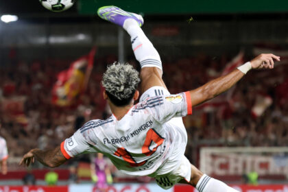 Bayern, con Luis Díaz, eliminó al Wiesbaden en Copa de Alemania