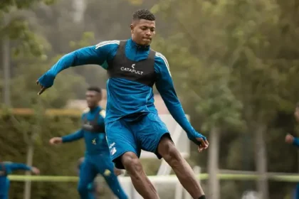 Darwin Cortés ya firmó contrato con Vitória