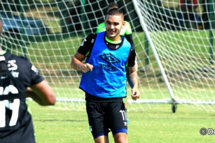 Deportivo Cali podría inscribir a Jown Cardona como nuevo jugador