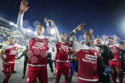 Hugo Rodallega volvería a jugar con Santa Fe dentro de un mes