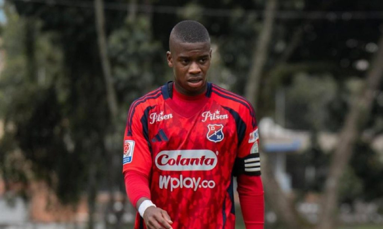 Independiente Medellín comienza negociaciones con Halam Loboa