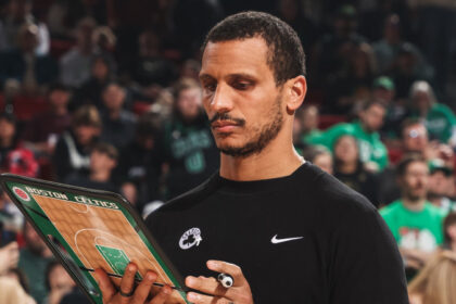 Los Celtics de la NBA extienden el contrato del entrenador Mazzulla
