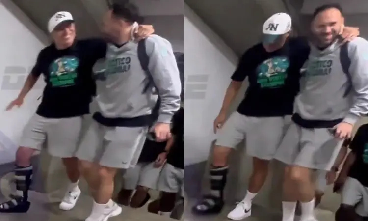 Matheus Uribe salió con una bota en su pierna derecha por lesión vs América