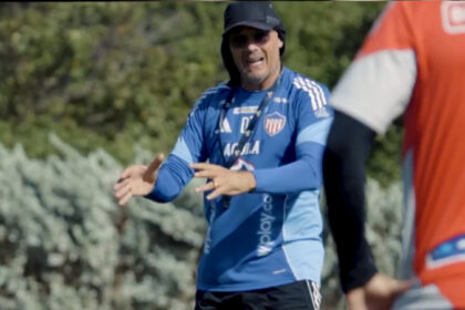 "Todos fueron penales”: Junior le responde a Leonel Álvarez