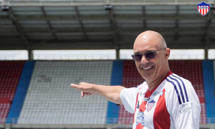 Alfredo Arias lanza dardo a la hinchada de Junior de Barranquilla