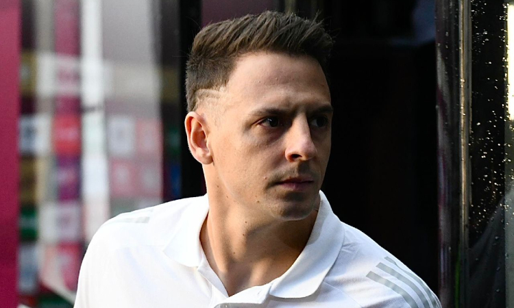 Atlético Nacional contemplaría contratar a Santiago Arias