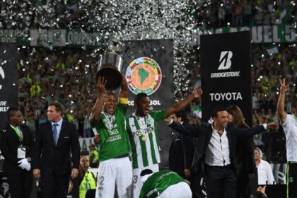 Ídolo como jugador, inexperto como técnico, pero podría ser el nuevo DT de Nacional