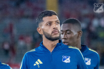 Hinchas critican la actitud de Nicolás Arévalo tras el clásico