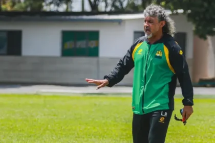 leonel-alvarez-entrenador-del-bucaramanga