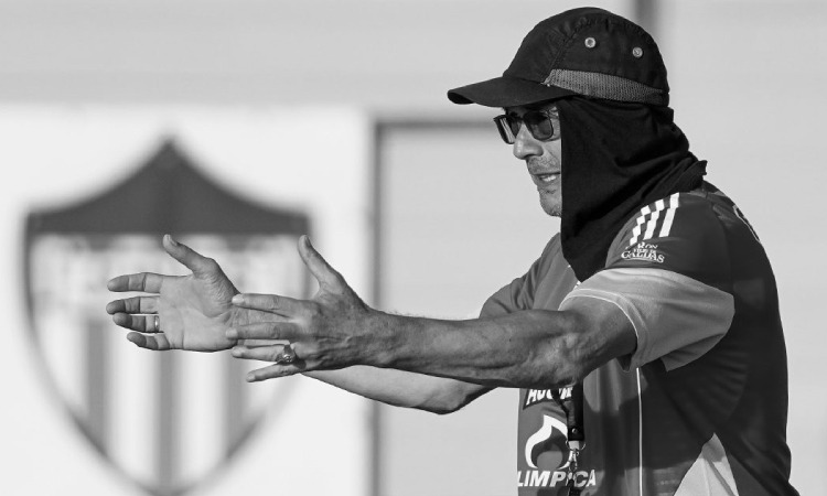 Alfredo-Arias-entrenamiento-Junior