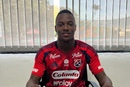Luis Miguel Piedrahita firmó contrato con el Medellín
