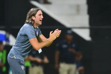 Luis Zubeldía no llegaría a Nacional e iría a Internacional