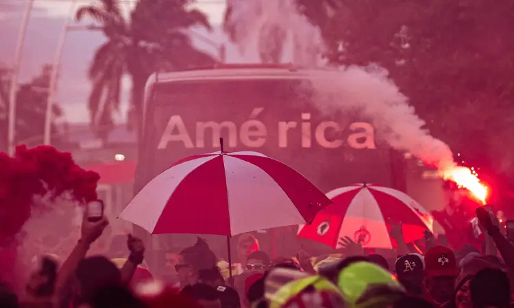 Mensaje amenazante de barra brava del América a directivos