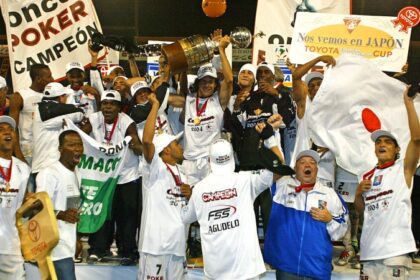 Once-Caldas-celebra-Copa-Libertadores-2004