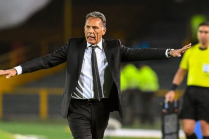 Miguel-Russo-dirigiendo-a-Millonarios