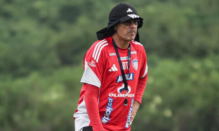 ¿Se va Alfredo Arias del Junior? Esto dijo Fuad Char