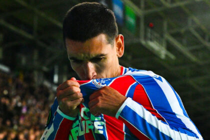 Daniel Muñoz marcó en el triunfo del Crystal Palace ante el Dinamo Kiev
