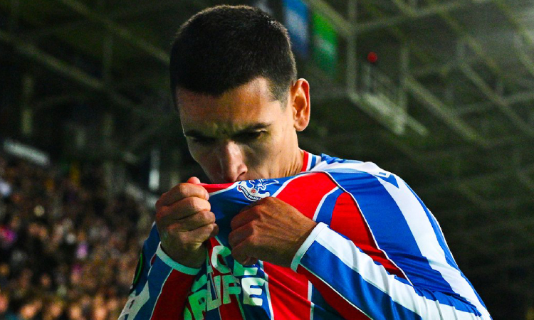 Daniel Muñoz marcó en el triunfo del Crystal Palace ante el Dinamo Kiev